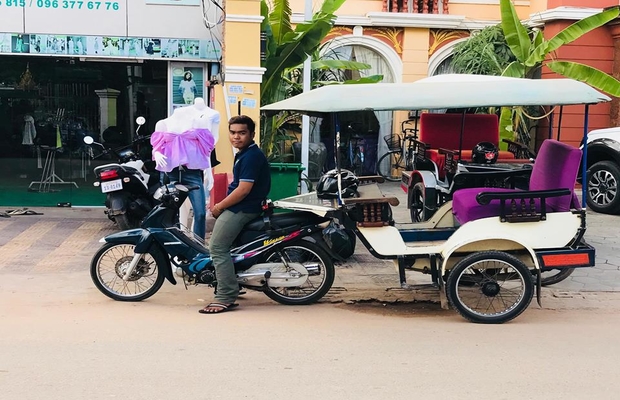 TUK TUK